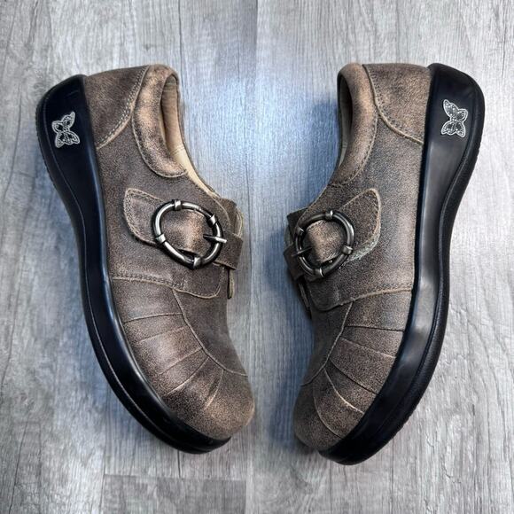 Alegria Womens Khloe Clogs Shoes Brown Leather Distressed Size 37 US 6.5 - Picture 5 of 8